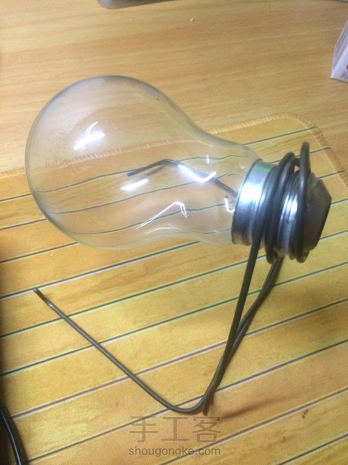 废灯泡也能点亮你的生活 第3步