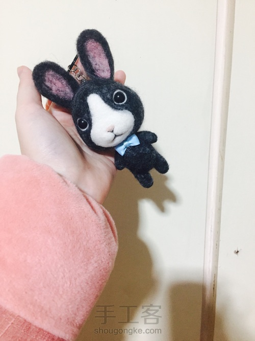 羊毛毡入门新手教程之兔子先生 第16步