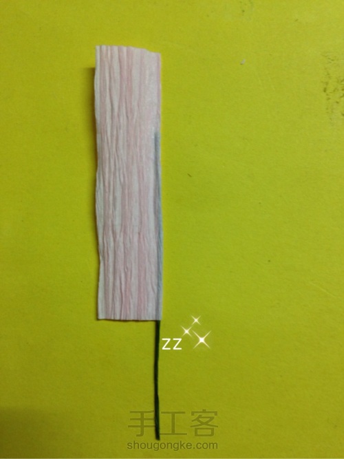 皱纹纸韭兰制作方法 第4步