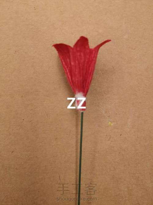 皱纹纸珊瑚钟制作方法 第8步