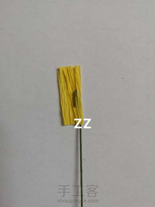 皱纹纸做的酢浆草制作方法 第4步