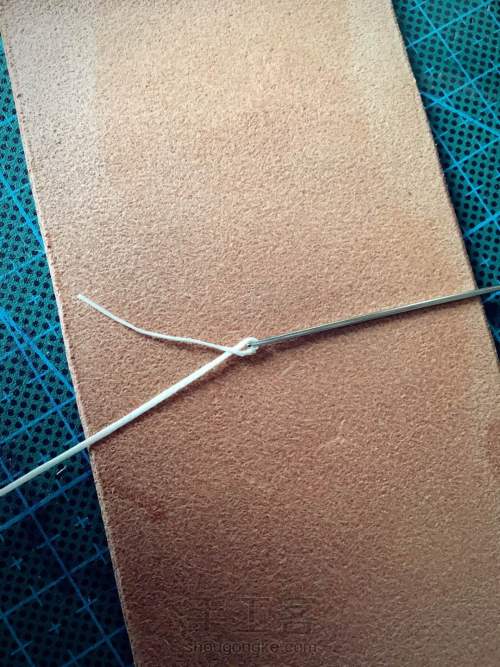 从穿针到缝线极详讲解 一个卡包的制作过程 第14步