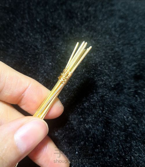 水晶绕线吊坠 第4步