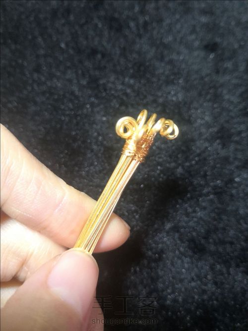 水晶绕线吊坠 第5步