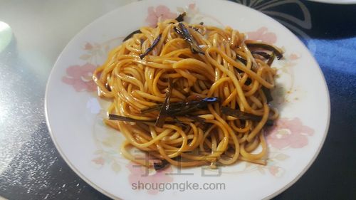 葱油拌面 第6步