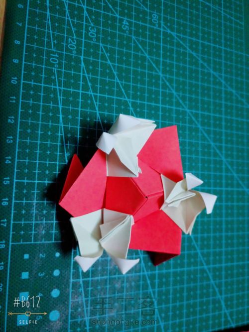 《花球》——折纸组合 第31步