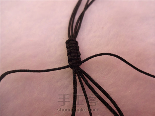 一款简单的毛衣链项链编绳（珊瑚石） 第5步