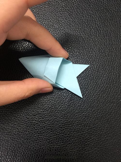 高跟鞋折纸教程 第21步