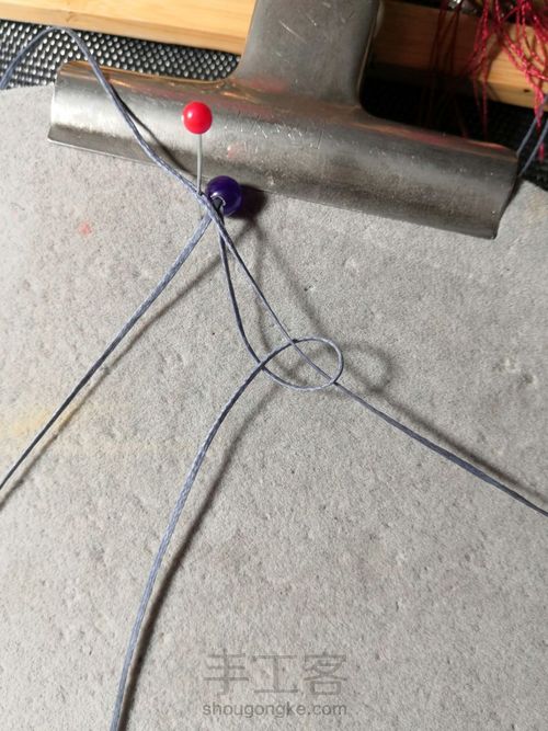 一款调节扣 第2步