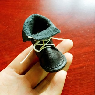 给你一只鞋，送你离开，千里之外。