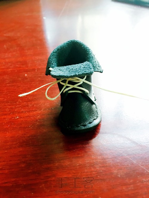 给你一只鞋,送你离开,千里之外。 第4步