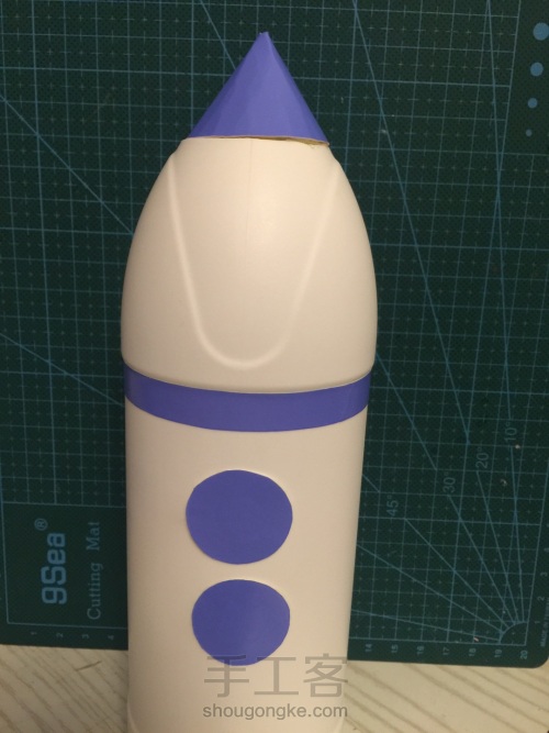 （原创）废旧塑料瓶制作火箭 第5步