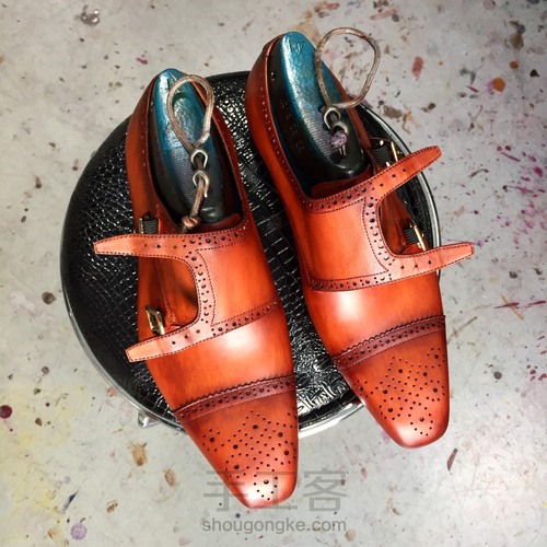 一双鞋、一种染色、一种护理、一种穿着 第16步