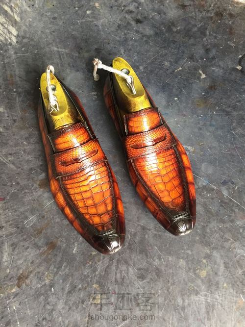 一双鞋、一种染色、一种护理、一种穿着 第32步