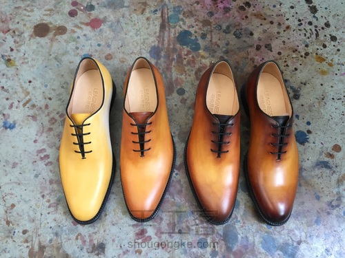 一双鞋、一种染色、一种护理、一种穿着 第42步