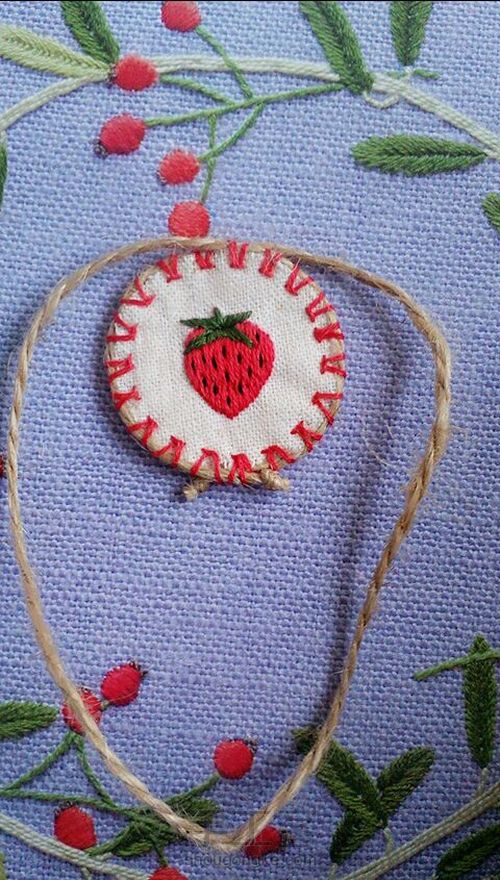 清新可爱的刺绣小吊件 第13步