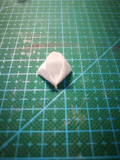 脑洞大开的细工花手机壳 第5步