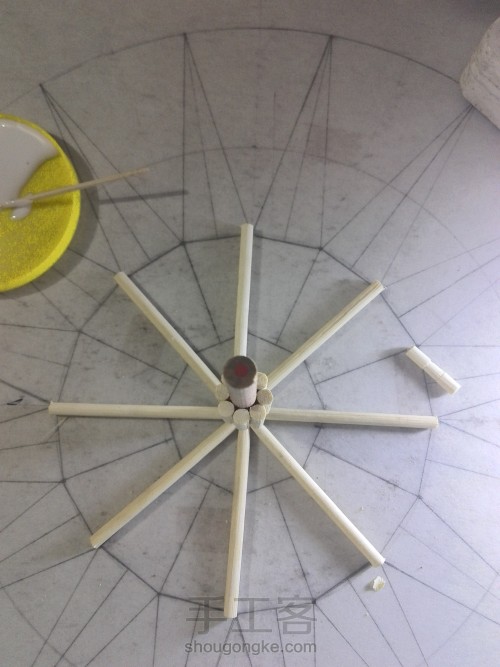摩天轮模型（一次性筷子、烧烤竹签第二次制作，既能转动又有灯） 第5步