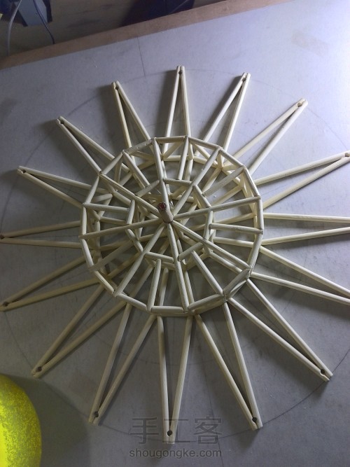 摩天轮模型（一次性筷子、烧烤竹签第二次制作，既能转动又有灯） 第22步