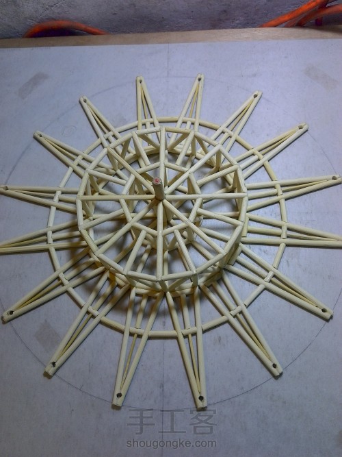 摩天轮模型（一次性筷子、烧烤竹签第二次制作，既能转动又有灯） 第23步