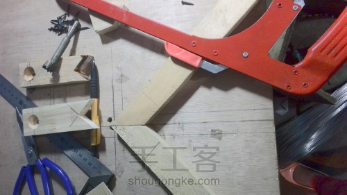 摩天轮模型（一次性筷子、烧烤竹签第二次制作，既能转动又有灯） 第51步