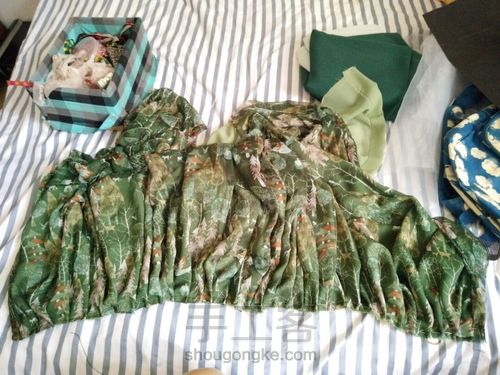 做一条炒鸡显高的齐腰襦裙 第6步