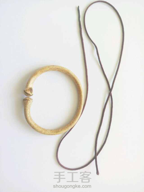 做藤的老师。手工绕线教程 第4步