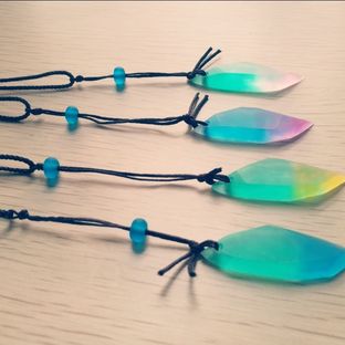 几何体滴胶树脂极光吊坠