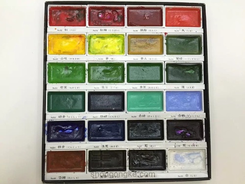 都说调色很难！本文教大家如何调出风信子的”紫蓝色“！ 第3步