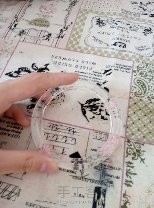 打磨滴胶手镯 第12步