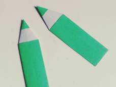 简单的铅笔平面折纸，可以用来当书签哦~