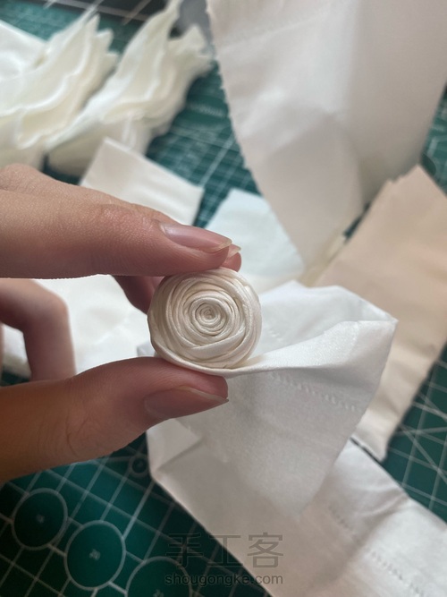 纸巾玫瑰 第14步