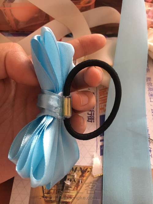 蓝色蝴蝶结发饰 第9步