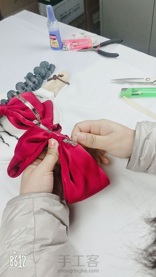 缎面大蝴蝶结 第14步