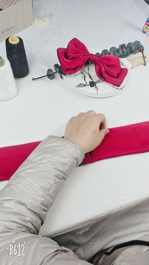 缎面大蝴蝶结 第2步