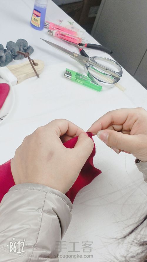 缎面大蝴蝶结 第3步