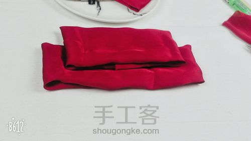 缎面大蝴蝶结 第9步