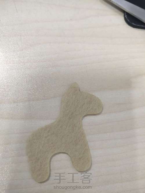 情侣小马不织布卡包过程2 第1步