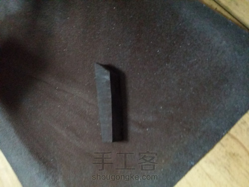 顾客定制——紫光檀挂坠 第3步