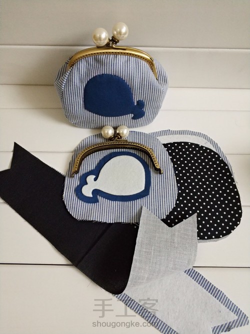 拼布小蓝鲸三片式12CM珍珠口金包包 第23步