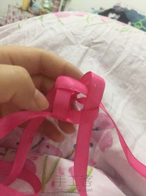 丝带心形挂饰 第4步