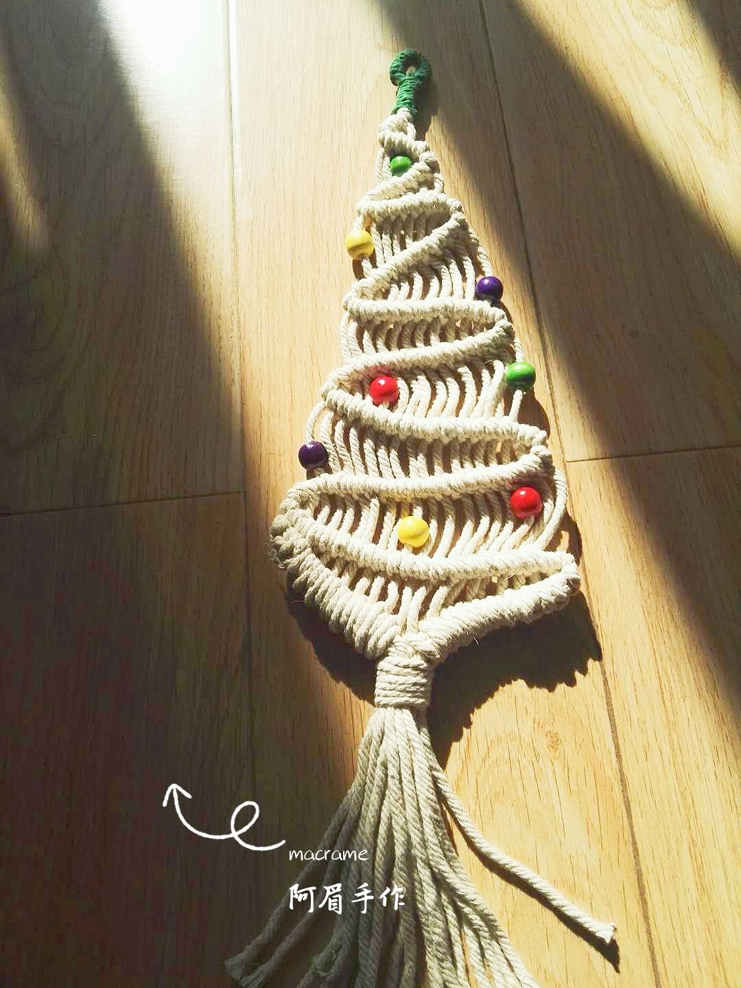 圣诞节快来了，让我们一起做圣诞树吧。