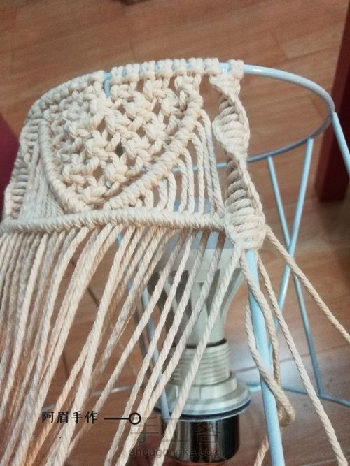 Macrame 灯罩 摇篮曲 第6步
