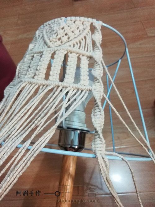Macrame 灯罩 摇篮曲 第7步