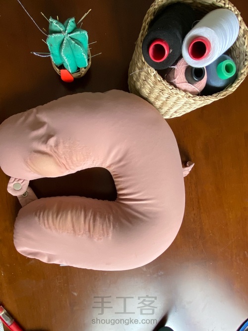 原创连衣裙旧物改造，宝宝枕头 第5步