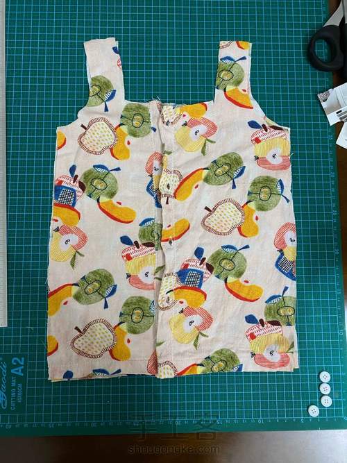 原创，衬衫改婴儿服，简易版 第6步