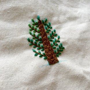 小树刺绣