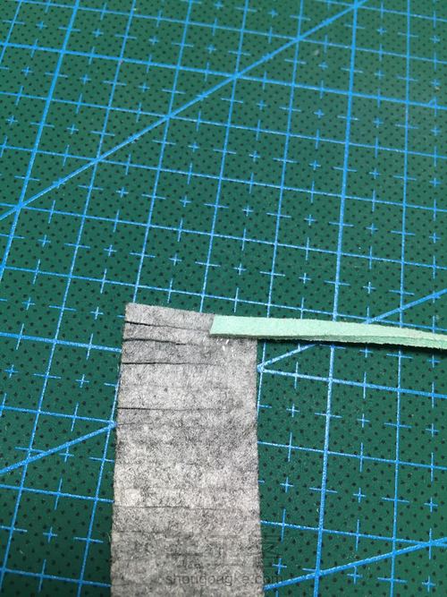 手工书签之不织布边角料 第13步