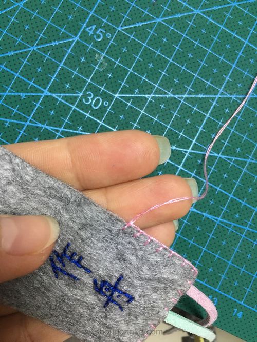 手工书签之不织布边角料 第22步
