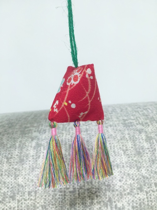 流苏薰衣草香包 第1步